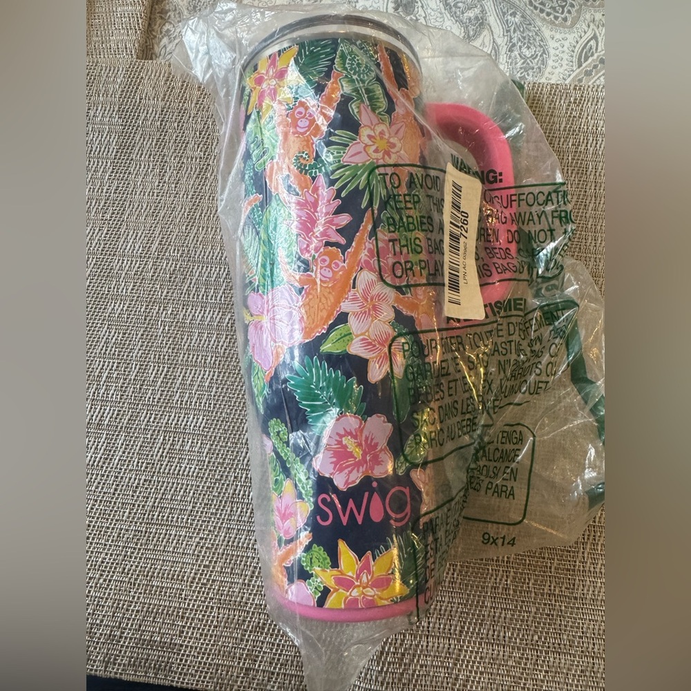 NWT Swig Life Jungle Gym Mega Mug 30 oz - Picture 3 of 6
